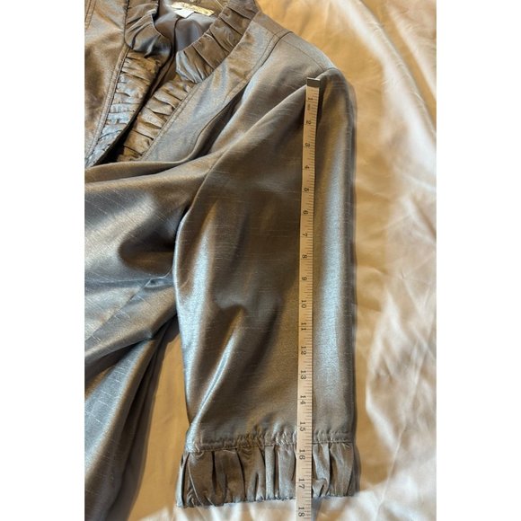 Dress Barn Dressy Silver 3/4 Sleeve Ruffled Jacket - Size 14/16 Woman - Picture 9 of 9